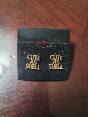 Sugarfix by BaubleBar "Cute as Shell" Earrings